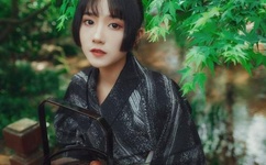 我的美艳丝袜麻麻